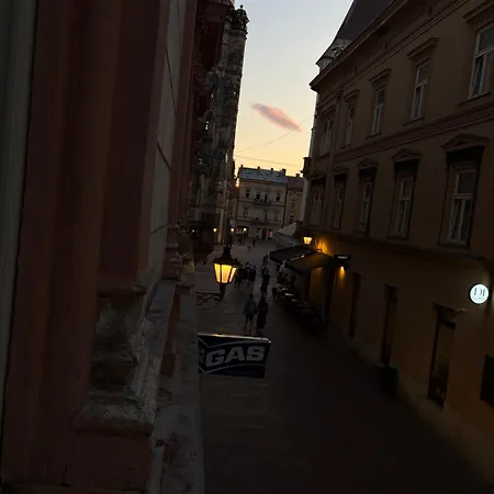 Alibi Loft Old Town Mmm Apartman Kassa
